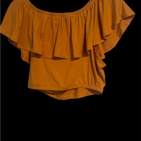 Top - Picture 2 of 2